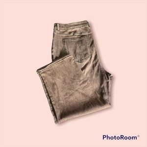 Universal Standard Donna High Rise Curve